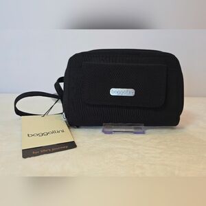 Baggallini Black Travel Organizer Wallet/Wristlet RFID NWT